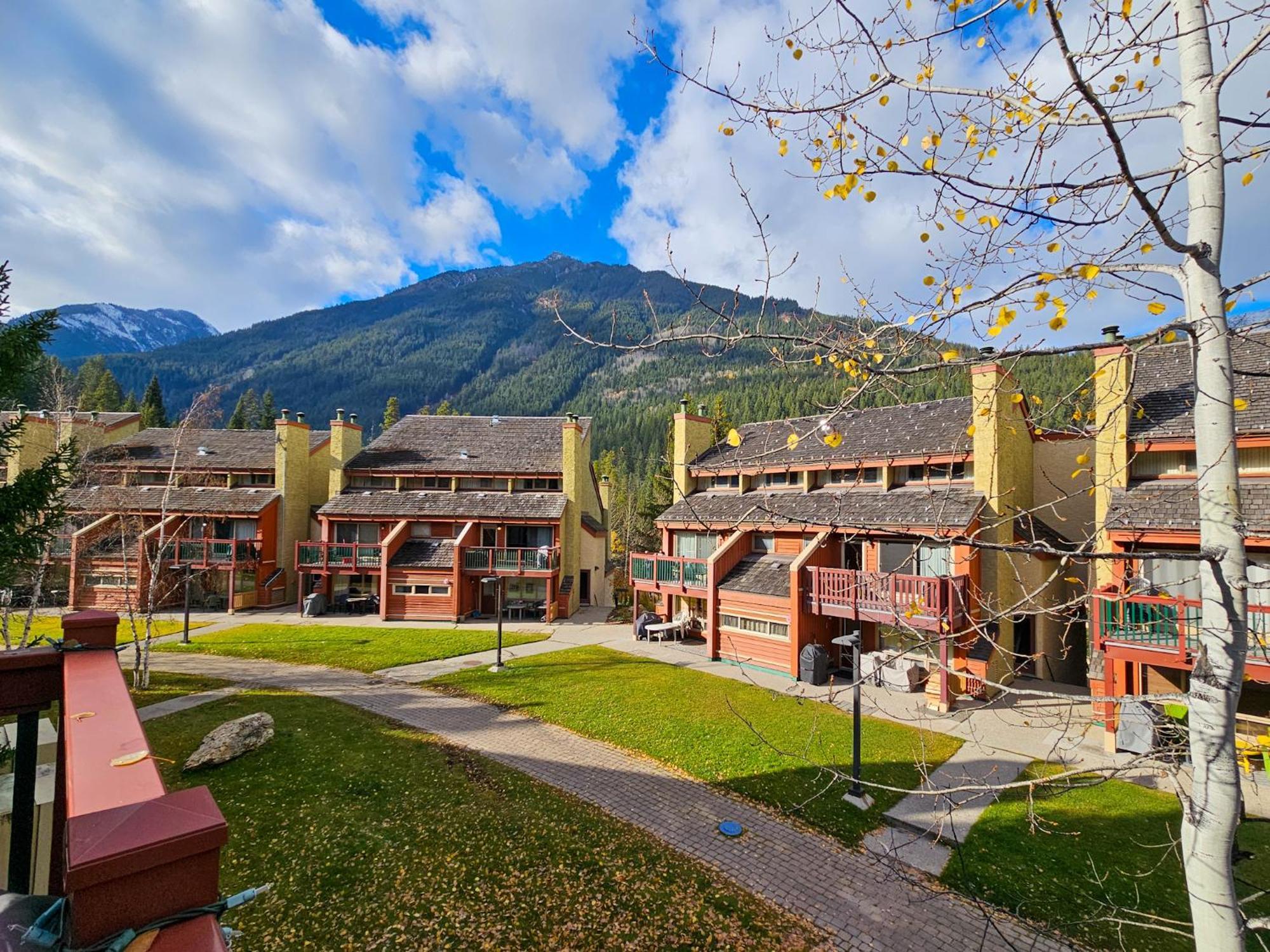 Horsethief Lodge By Stayin Panorama Bagian luar foto