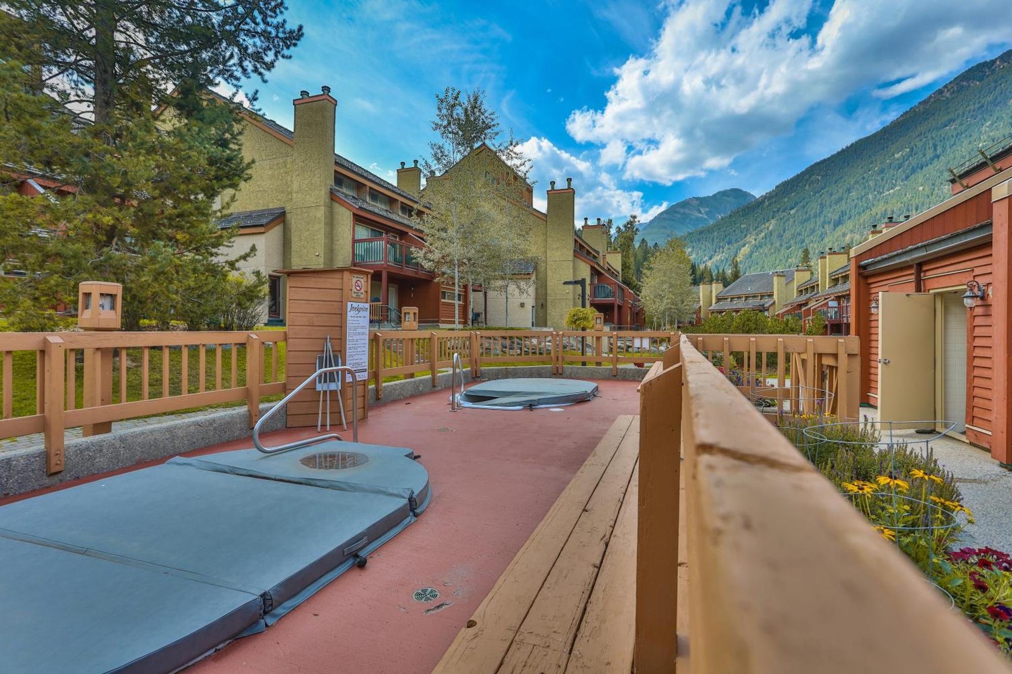 Horsethief Lodge By Stayin Panorama Bagian luar foto