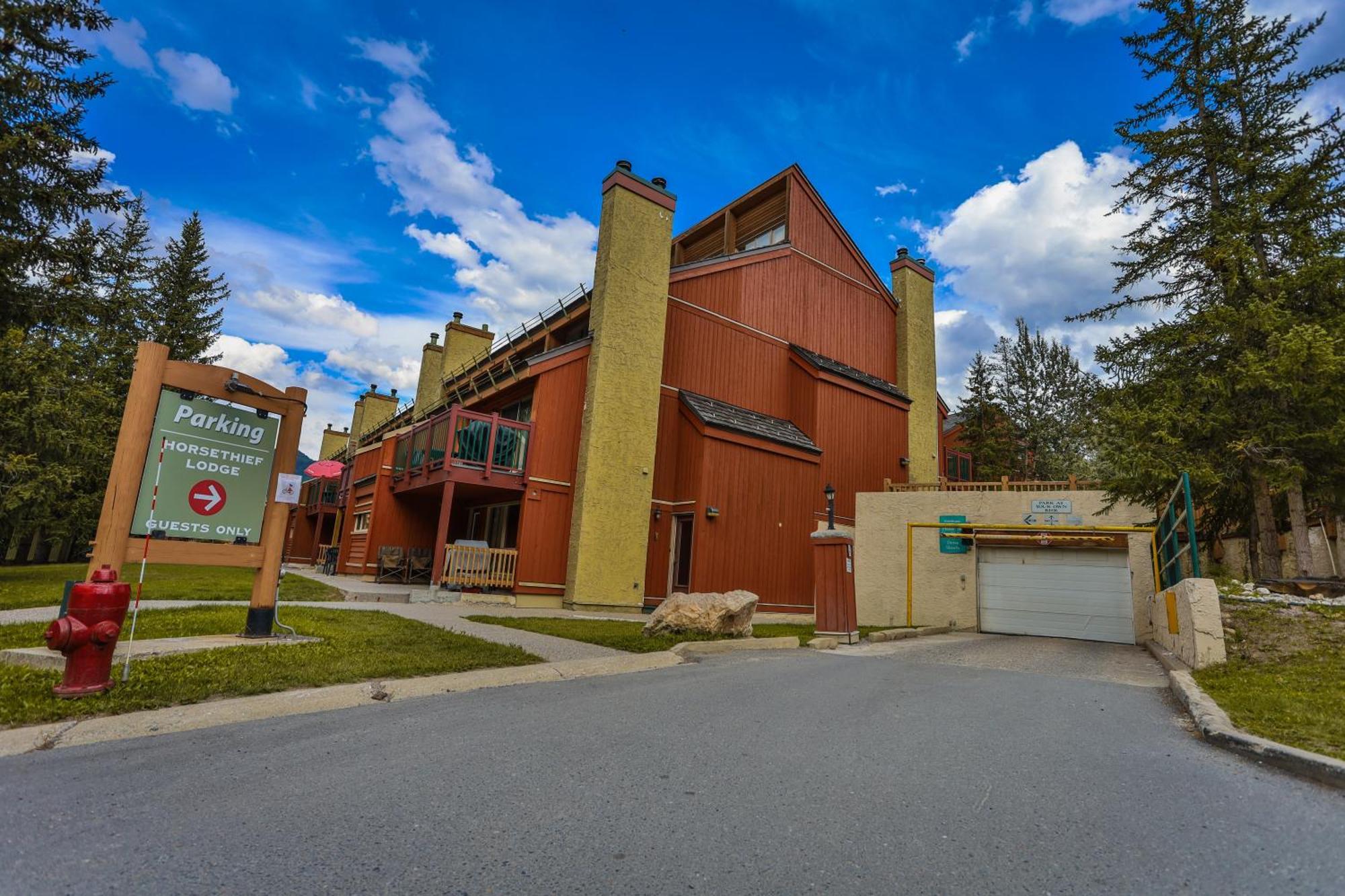 Horsethief Lodge By Stayin Panorama Bagian luar foto