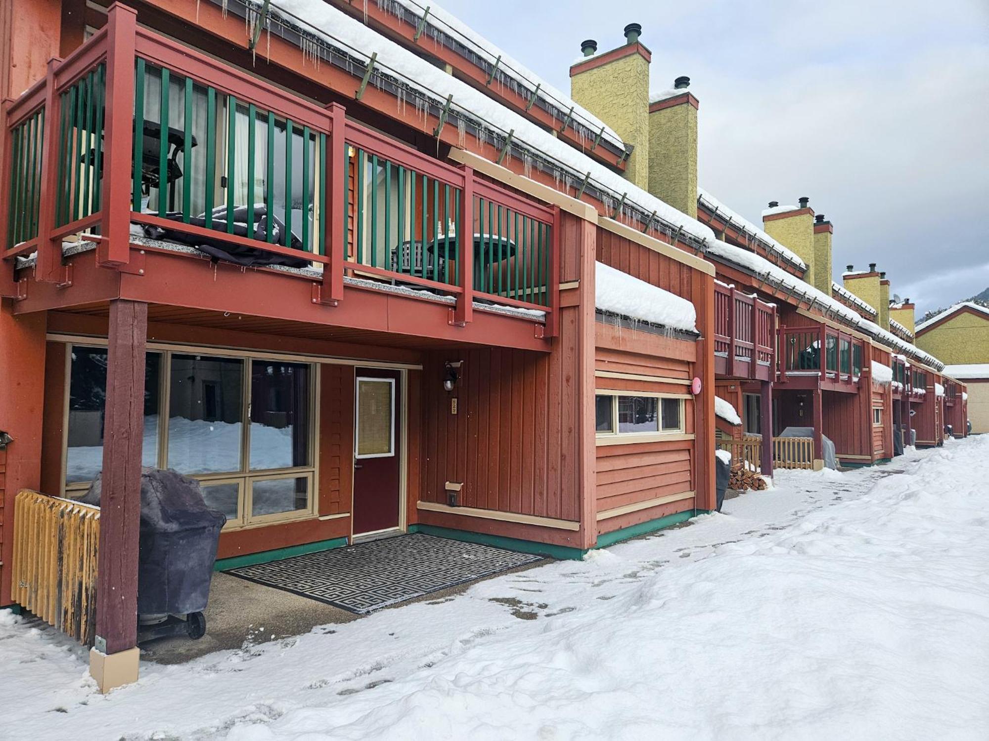Horsethief Lodge By Stayin Panorama Ruang foto